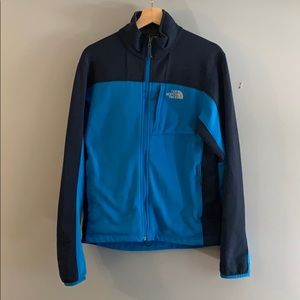 The North Face Momentum Full Zip Jacket